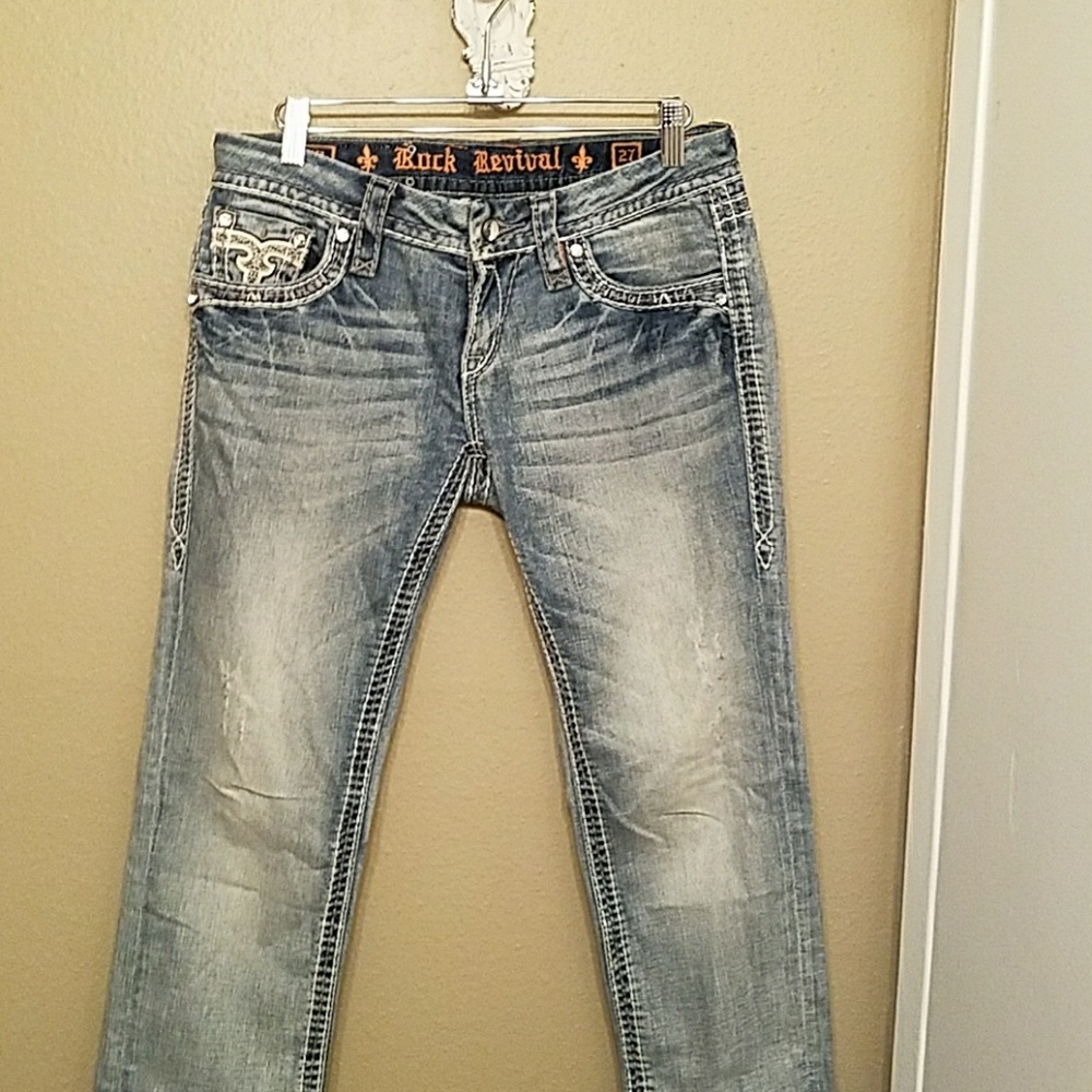 Rock Revival Crop